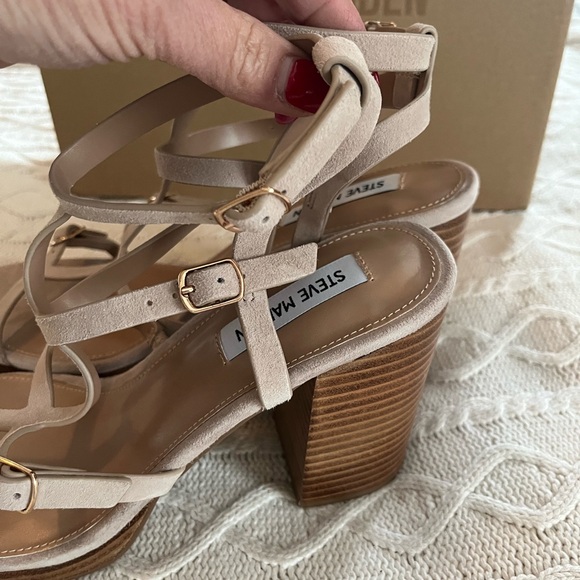 Steve Madden Tan Strappy Block Heels Suede women’s size 10 - Picture 13 of 14